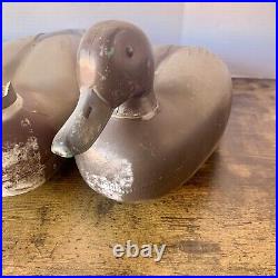 4 Vintage Duck Decoys 3 Animal Trap + 1 Very Rare Blue/Teal Feather Herter's