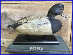 Antique vintage old wooden working Mark Daisy Bluebill duck decoy