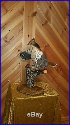 Drumming ruffed grouse, duck decoy, grouse woodcarving by Casey Edwards