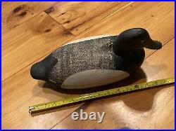 Duck Decoy hand carved nice etching