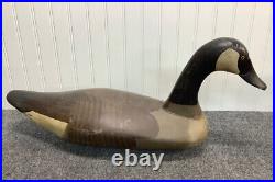 Good Vintage Maryland Canada Goose Decoy, Carved & Painted 24 long