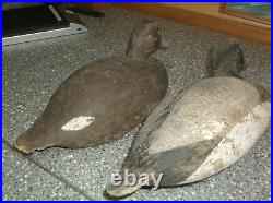 H428 Vintage duck decoy pair ken harris sodus point N. Y. All wood