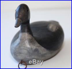 Hand Carved DAVID O'NEAL Decoy Duck Signed Ocracoke Island