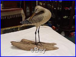 JEROME HOWES CARVED AND PAINTED SHOREBIRD CURLEW IN THE STYLE OF ELMER CROWELL