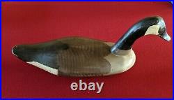 Madison Mitchell, Havre de Grace, Maryland Canada Goose decoy (24 inch long)
