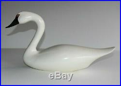 Rare R. MADISON MITCHELL 1983 WHITE SWAN DECOY. SIGNED. WELL KNOWN CARVER