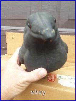 Victor Crow Decoys Paper Mache Crows 5 With Box And Stands 1 Chipped Beak Decoy